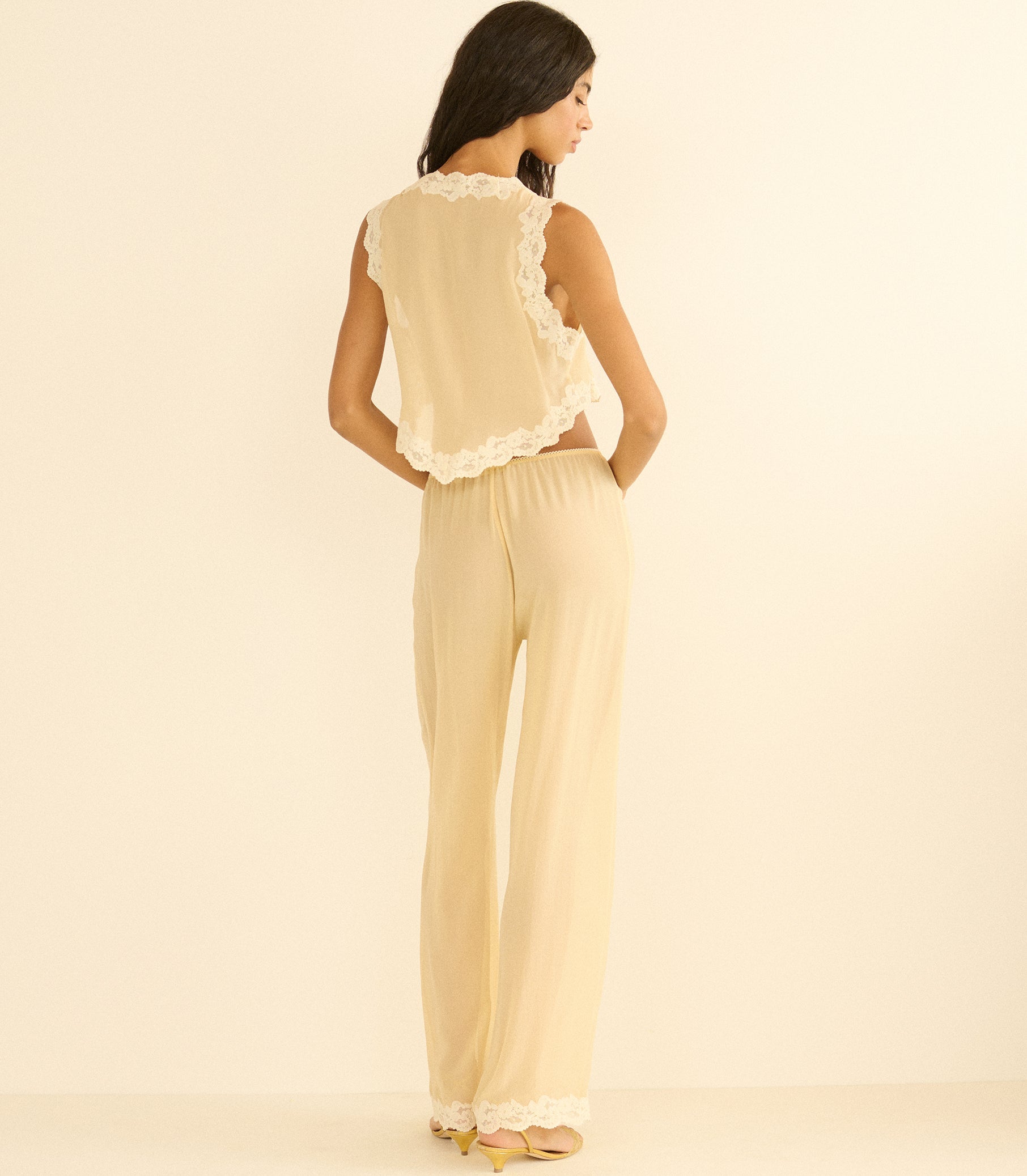 VIOLA TOP -- SHELL